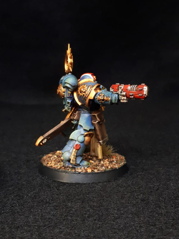 28mm Warhammer 40k Primaris Ultramarines Lieutenant - Image 6