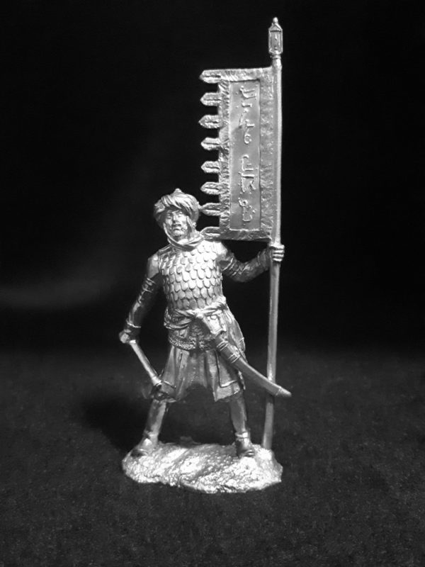 60mm Saracen Standard Bearer 12th C